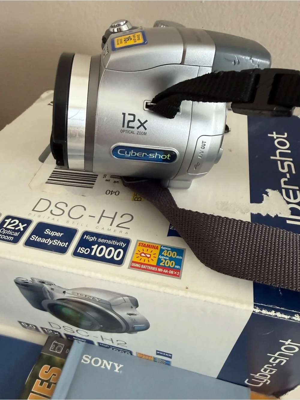 Sony Cyber-shot DSC-H2 Digital Camera in Silver and Black